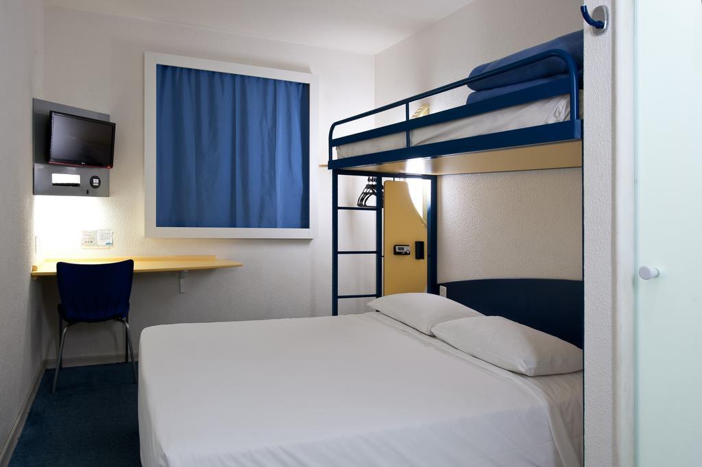 Ibis Budget Orly Chevilly Tram 7 Vitry-sur-Seine Exteriör bild