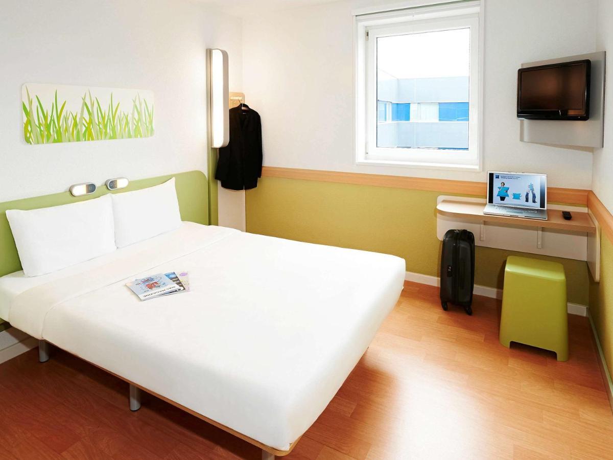 Ibis Budget Orly Chevilly Tram 7 Vitry-sur-Seine Exteriör bild